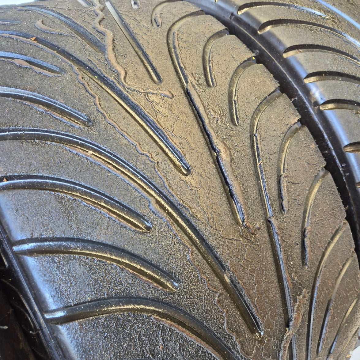 Dunlop 200/58/15 Wet Racing Tyres