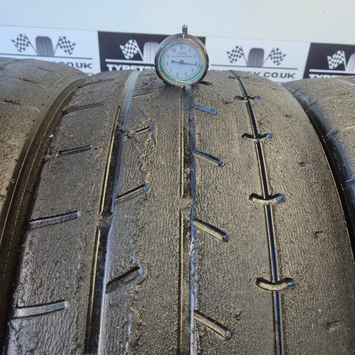 Yokohama Advan A052 235/40/18 Semi Slicks. (Set)