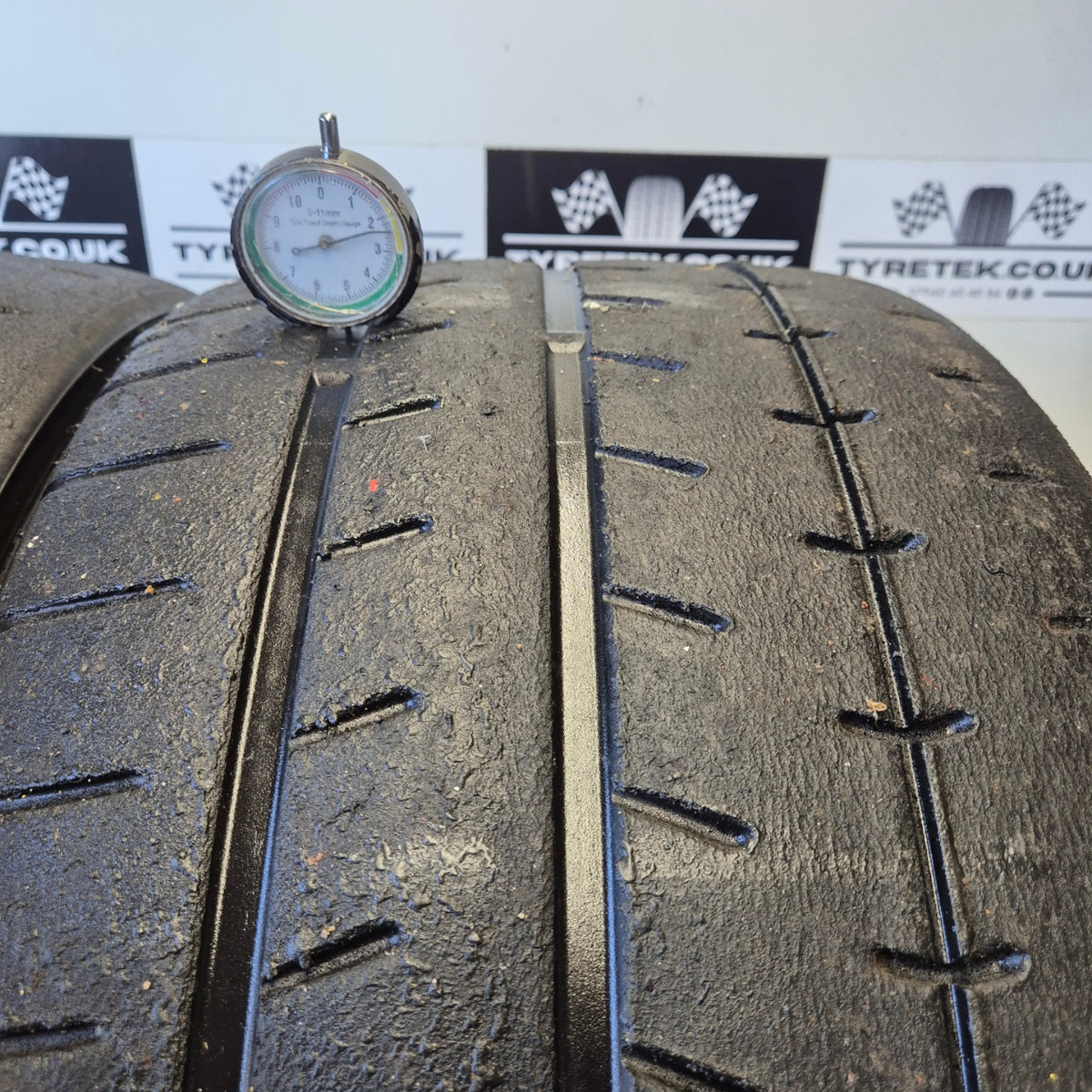 Yokohama A052 265/35/18 Trackday Semi Slick Tyres (Pair 8)