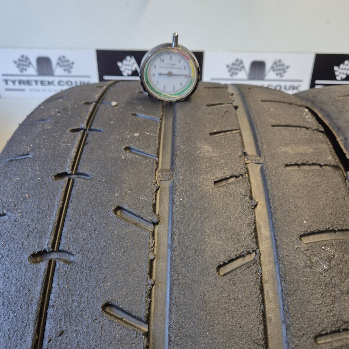 Yokohama A052 265/35/18 Trackday Semi Slick Tyres (Pair 9)