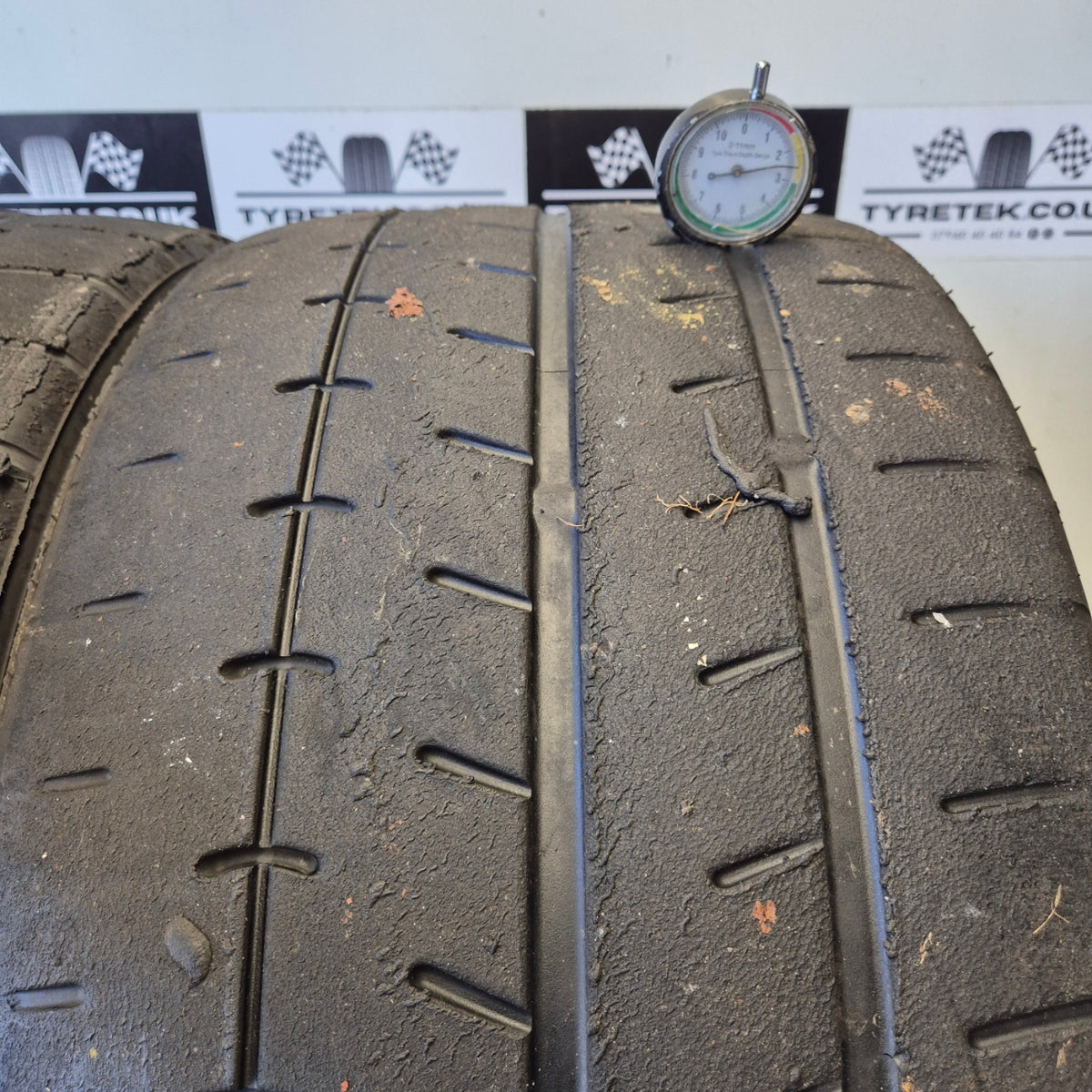 Yokohama A052 265/35/18 Trackday Semi Slick Tyres (Pair 9)