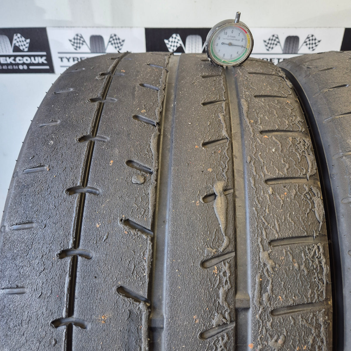 Yokohama A052 265/35/18 Trackday Semi Slick Tyres (Pair 14)