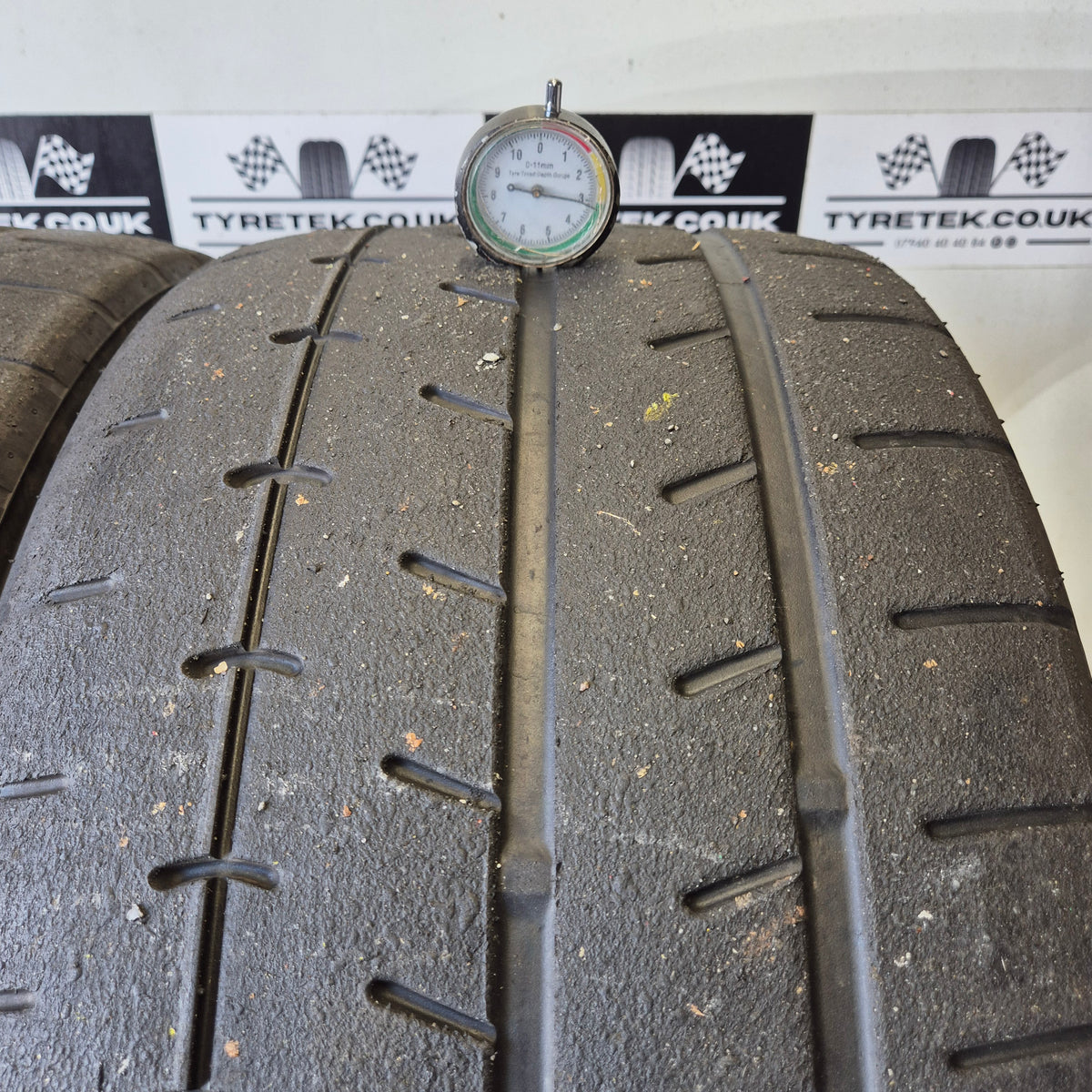 Yokohama A052 265/35/18 Trackday Semi Slick Tyres (Pair 15)