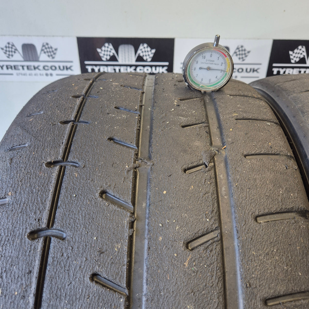 Yokohama A052 265/35/18 Trackday Semi Slick Tyres (Pair 17)
