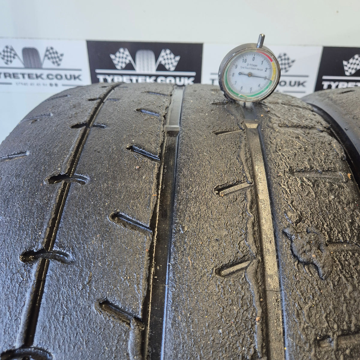 Yokohama A052 265/35/18 Trackday Semi Slick Tyres (Pair 19)