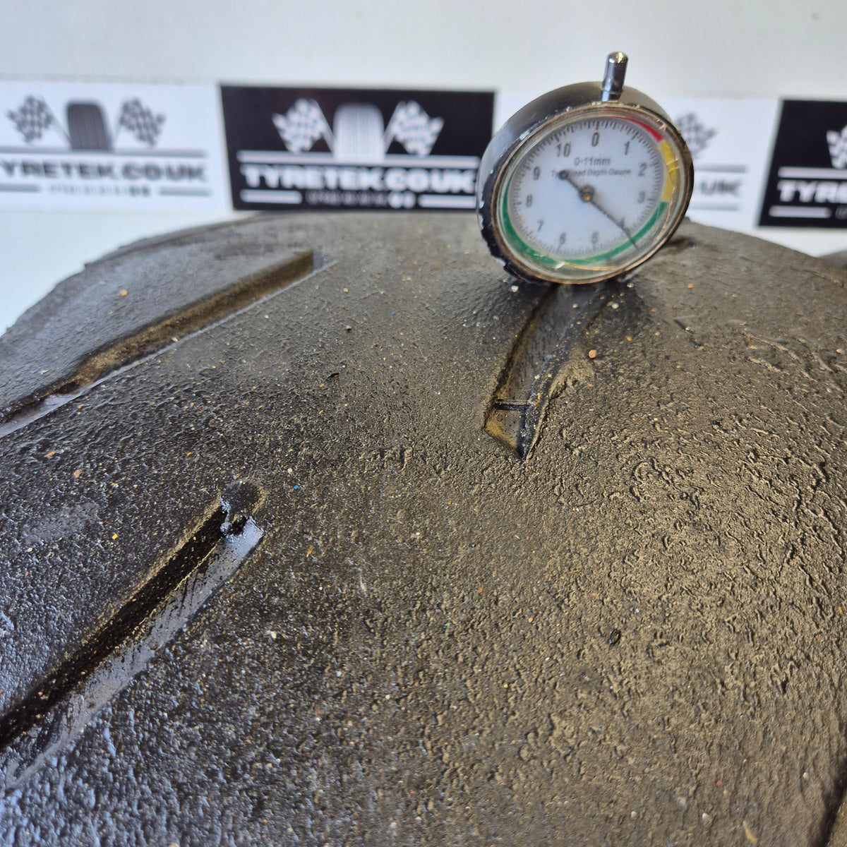 Nankang AR-1 265/35/18 Semi-Slick Trackday / Road Tyres. (Pair)