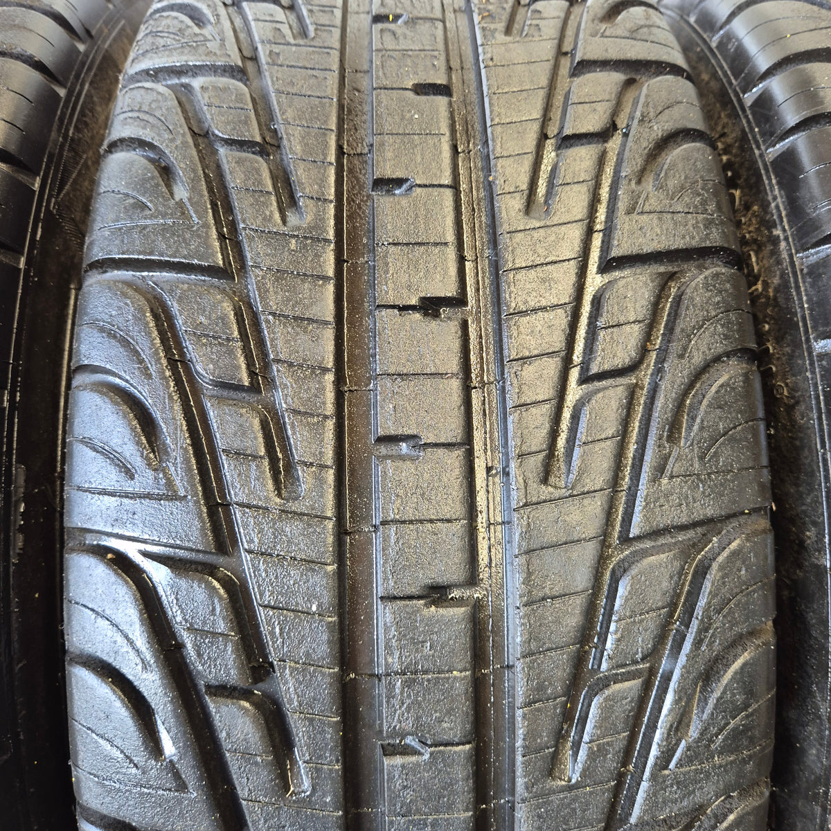 Michelin 18/58/15 (195/50/15) P2L Racing Wet Tyres.