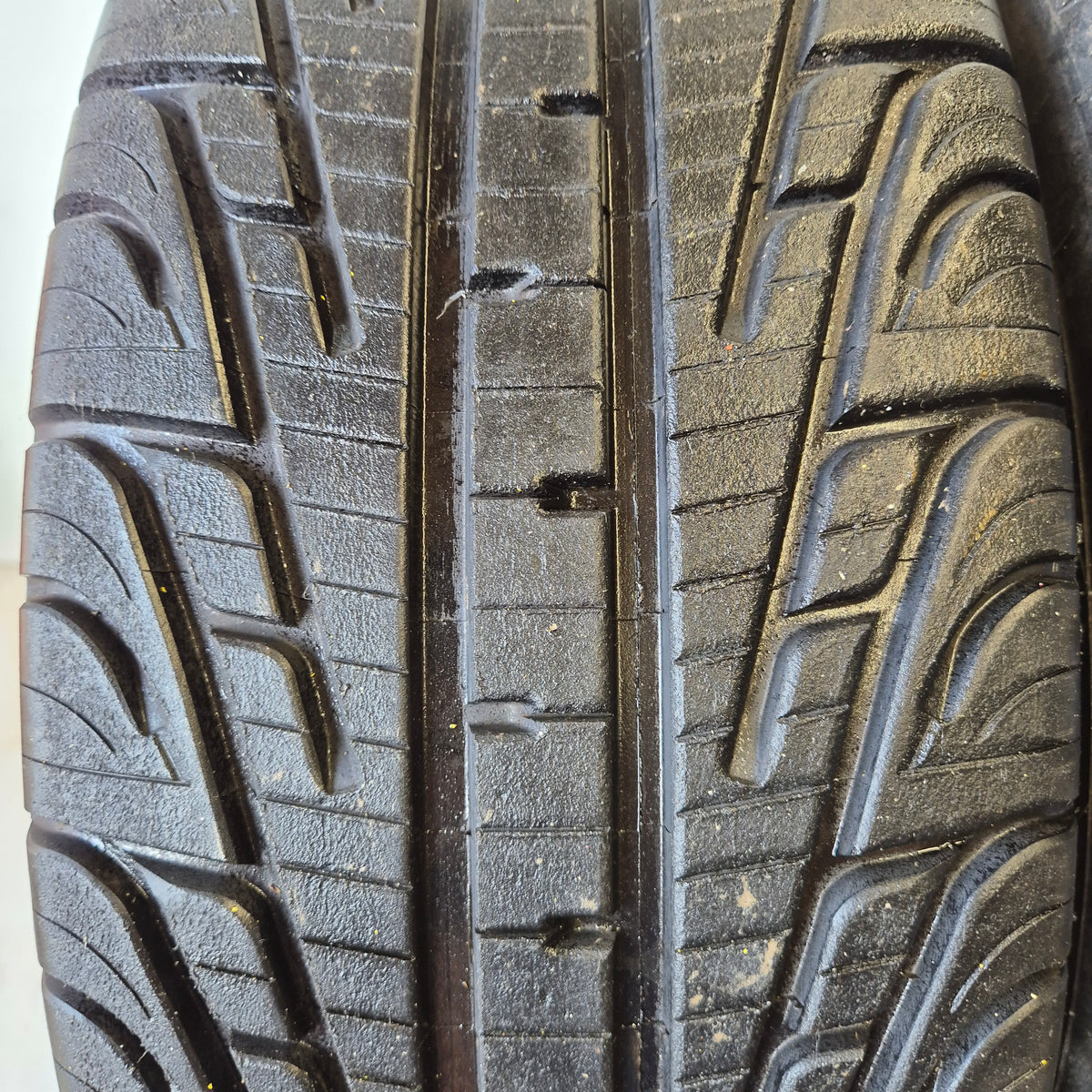 Michelin 18/58/15 (195/50/15) P2L Racing Wet Tyres.