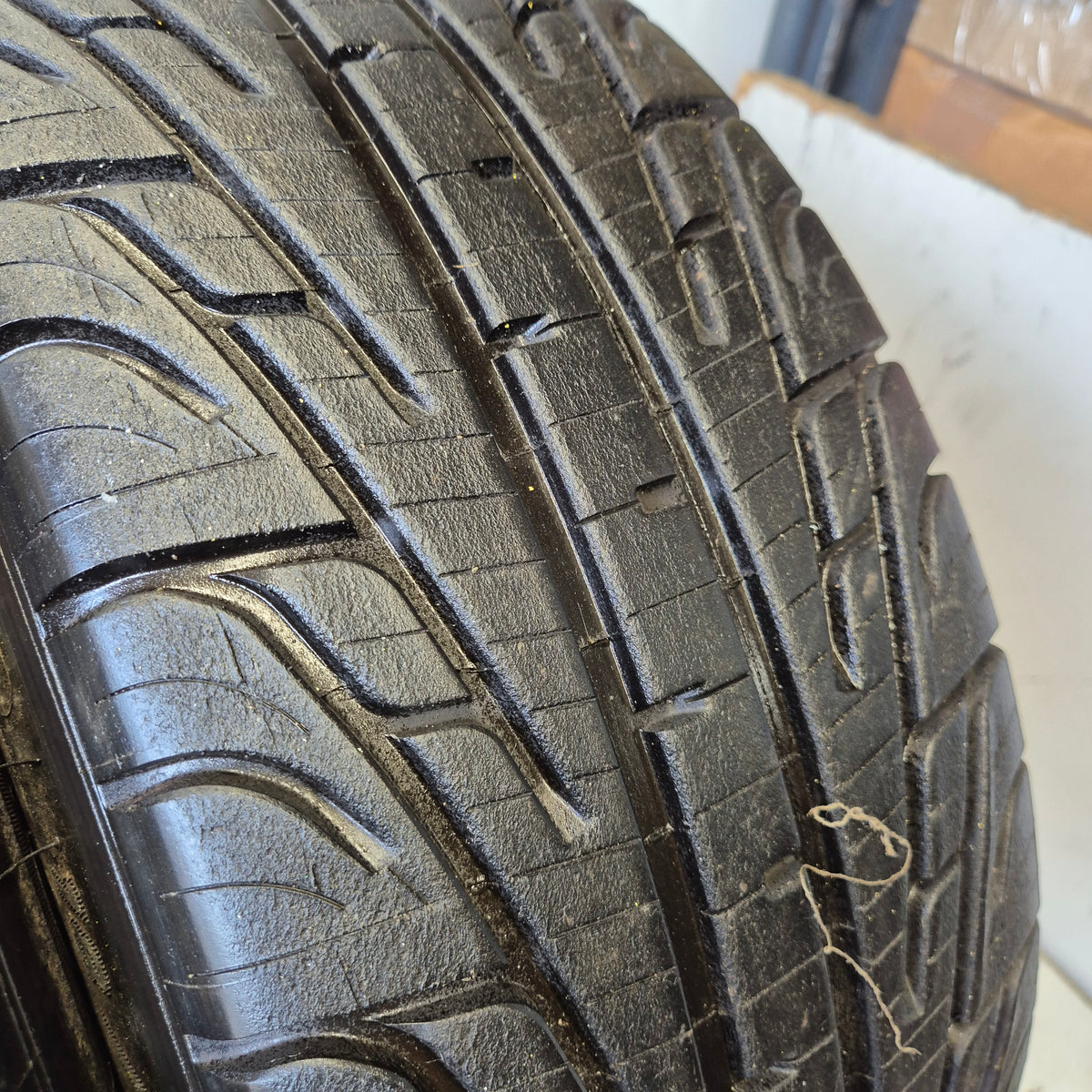 Michelin 18/58/15 (195/50/15) P2L Racing Wet Tyres.
