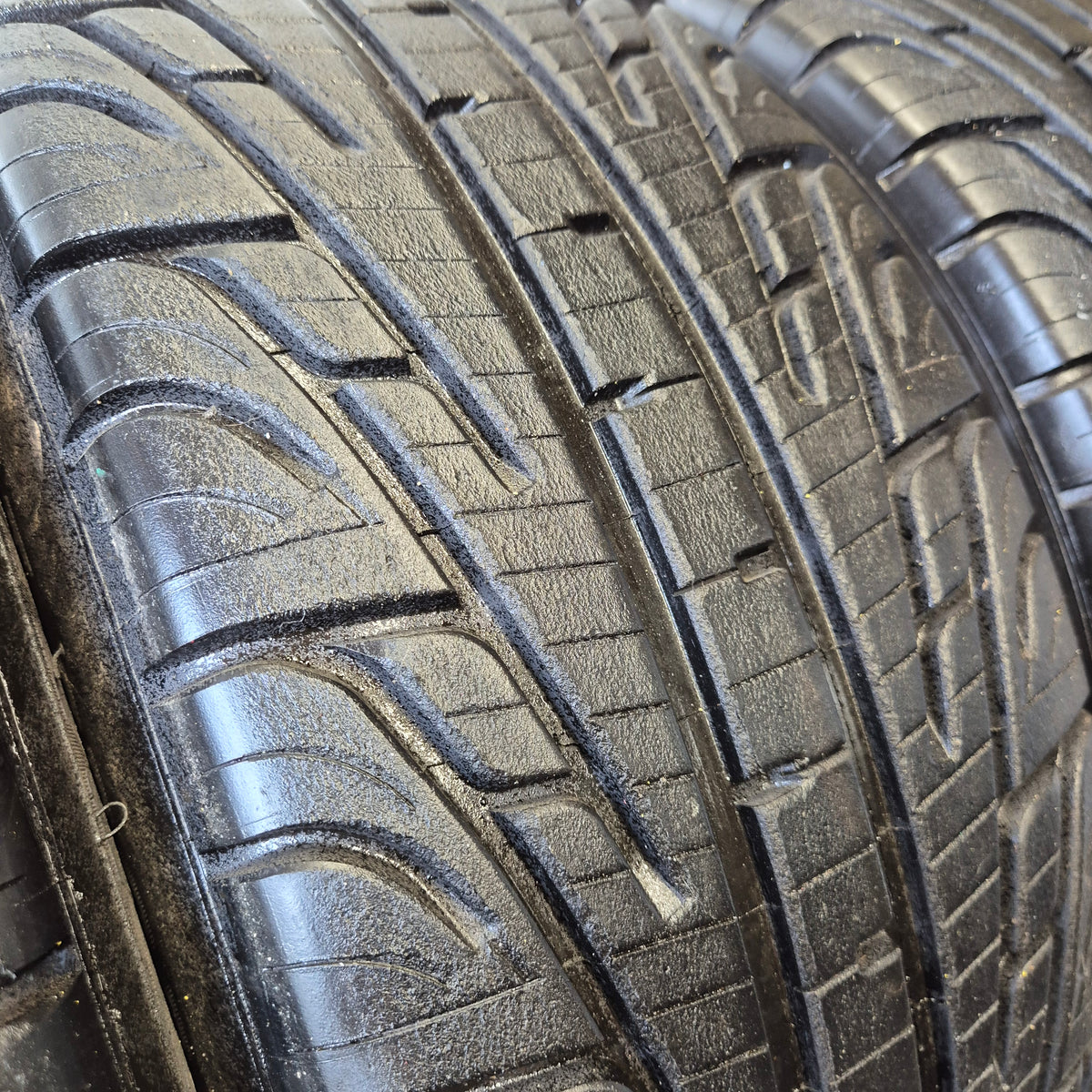 Michelin 18/58/15 (195/50/15) P2L Racing Wet Tyres.