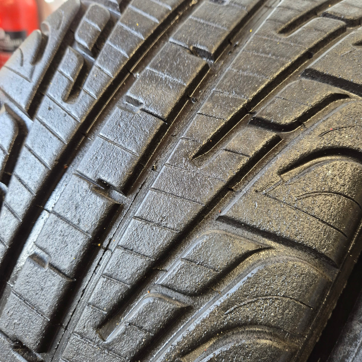 Michelin 18/58/15 (195/50/15) P2L Racing Wet Tyres.