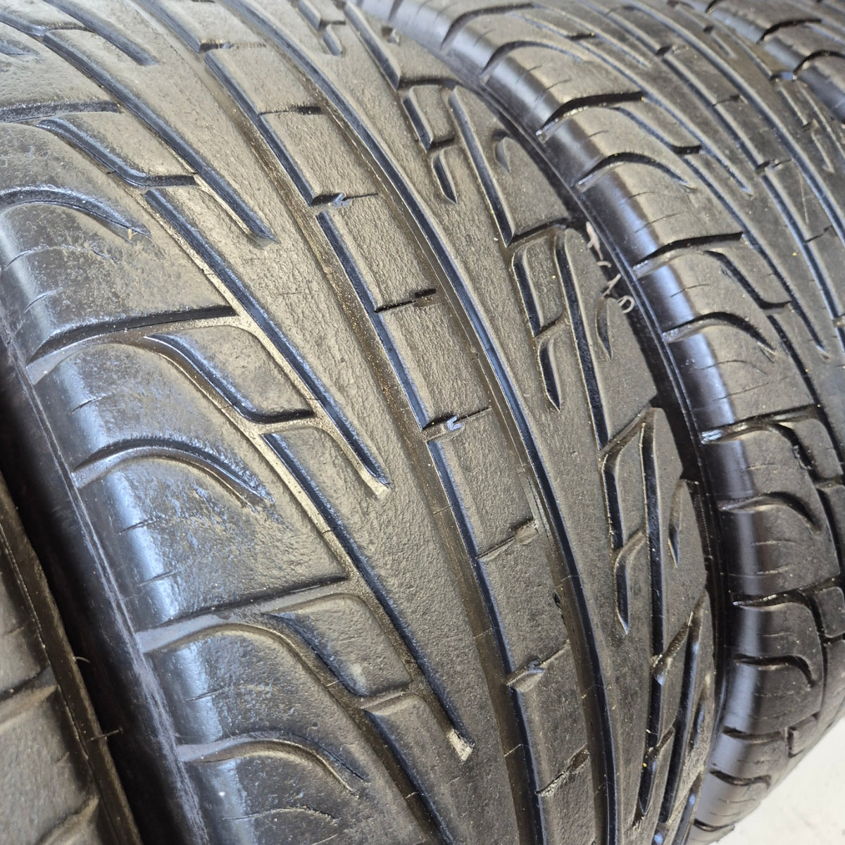 Michelin 18/58/15 (195/50/15) P2L Racing Wet Tyres. (4 Tyres)