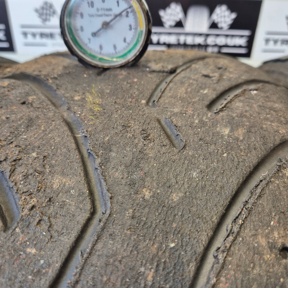 Dunlop 215/45/17 Direzza DZ03G Semi-Slick Racing Trackday/Race Tyres. Set of 4