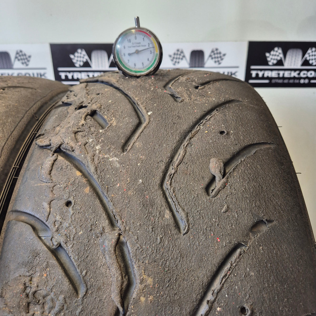 Dunlop 215/45/17 Direzza DZ03G Semi-Slick Racing Trackday/Race Tyres. Set of 4