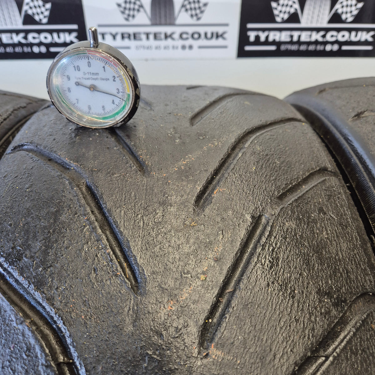 Avon ZZR 215/40/17 Semi Slick Trackday Tyres. (Set of 4)