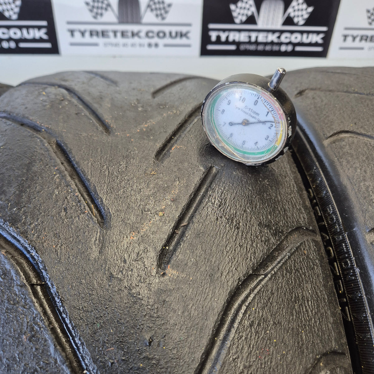 Avon ZZR 215/40/17 Semi Slick Trackday Tyres. (Set of 4)