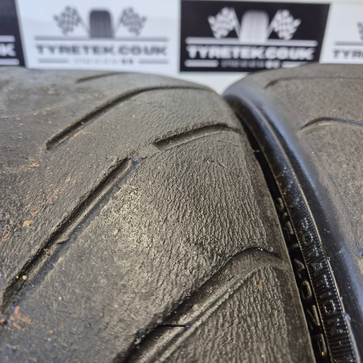 Avon ZZR 215/40/17 Semi Slick Trackday Tyres. (Set of 4)