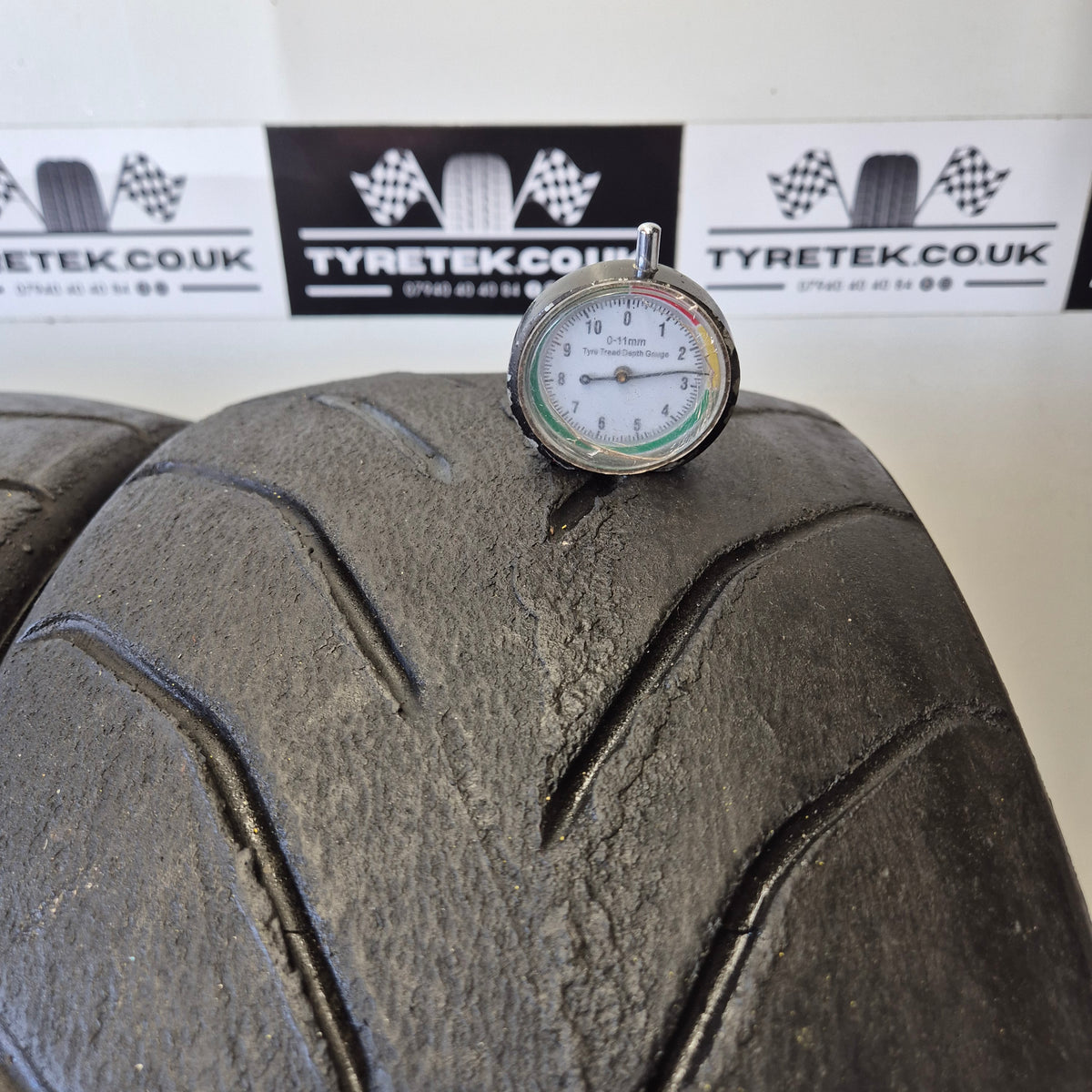 Avon ZZR 215/40/17 Semi Slick Trackday Tyres. (Set of 4)