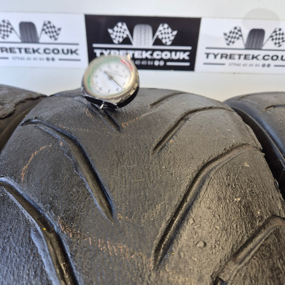 Avon ZZR 215/40/17 Semi Slick Trackday Tyres. (Set of 4)