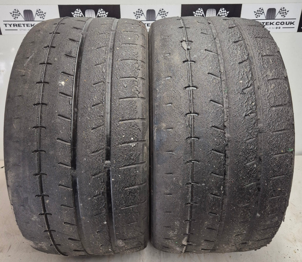 Yokohama A052 265/35/18 Trackday / Semi Slick Tyres