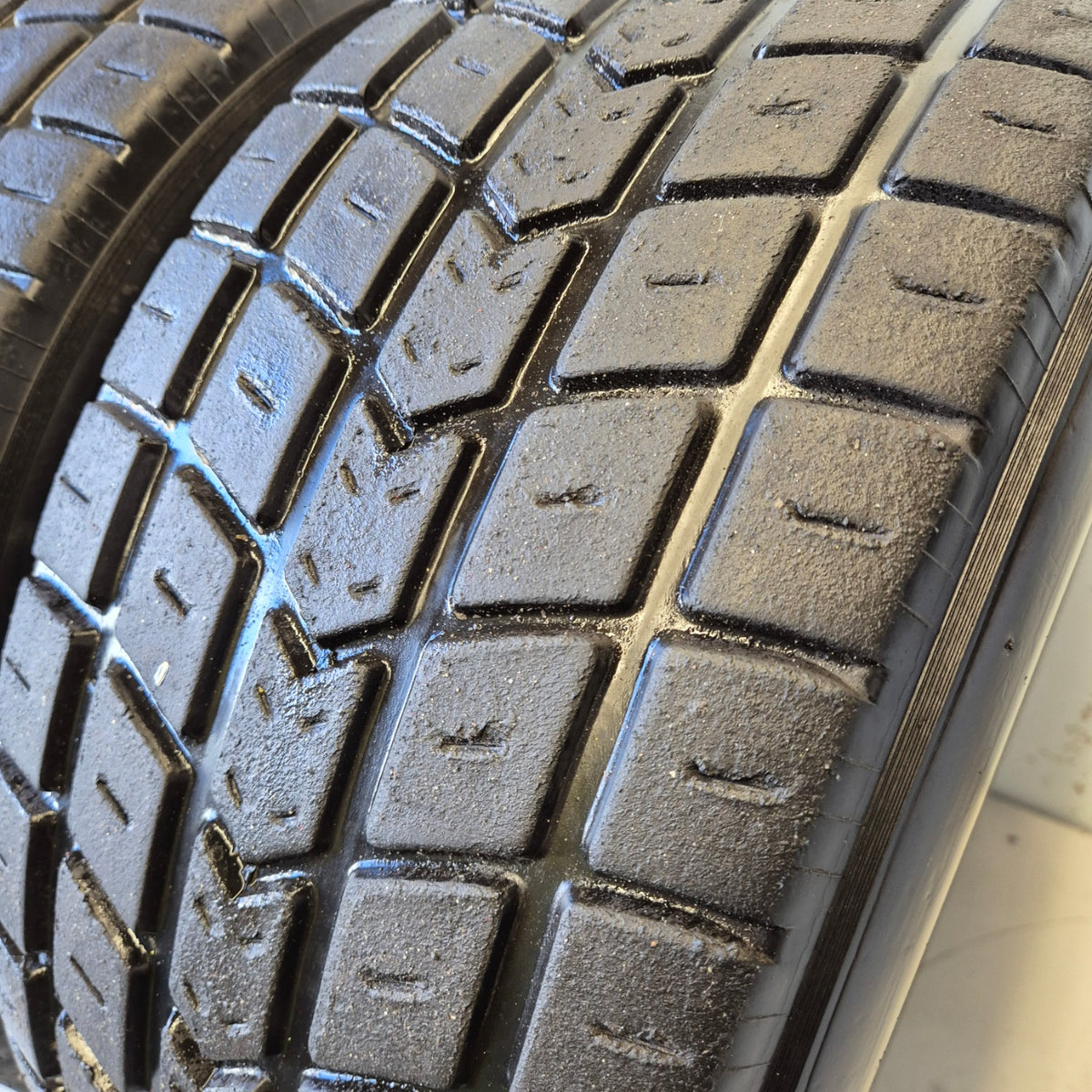 Avon 180/565/13 Wet Racing / Trackday Tyres (Pair)