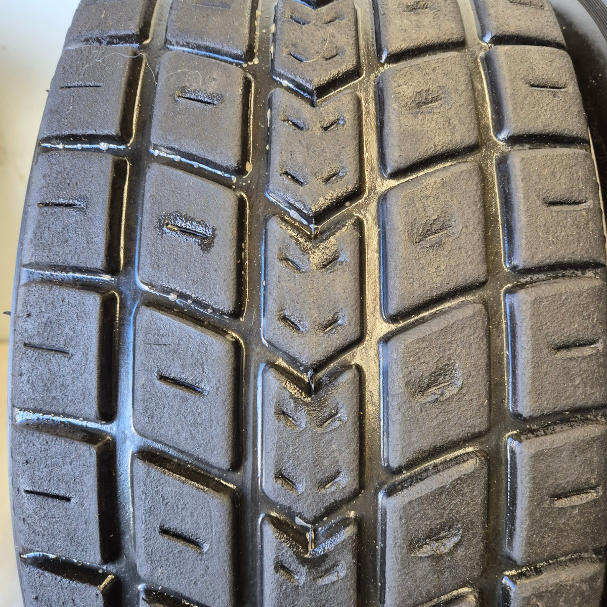 Avon 180/565/13 Wet Racing / Trackday Tyres (Pair)
