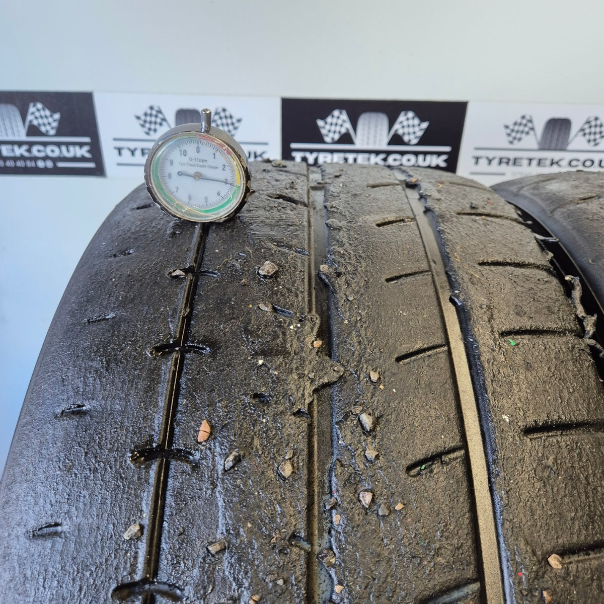 Yokohama Advan A052 245/40/18 Semi Slicks