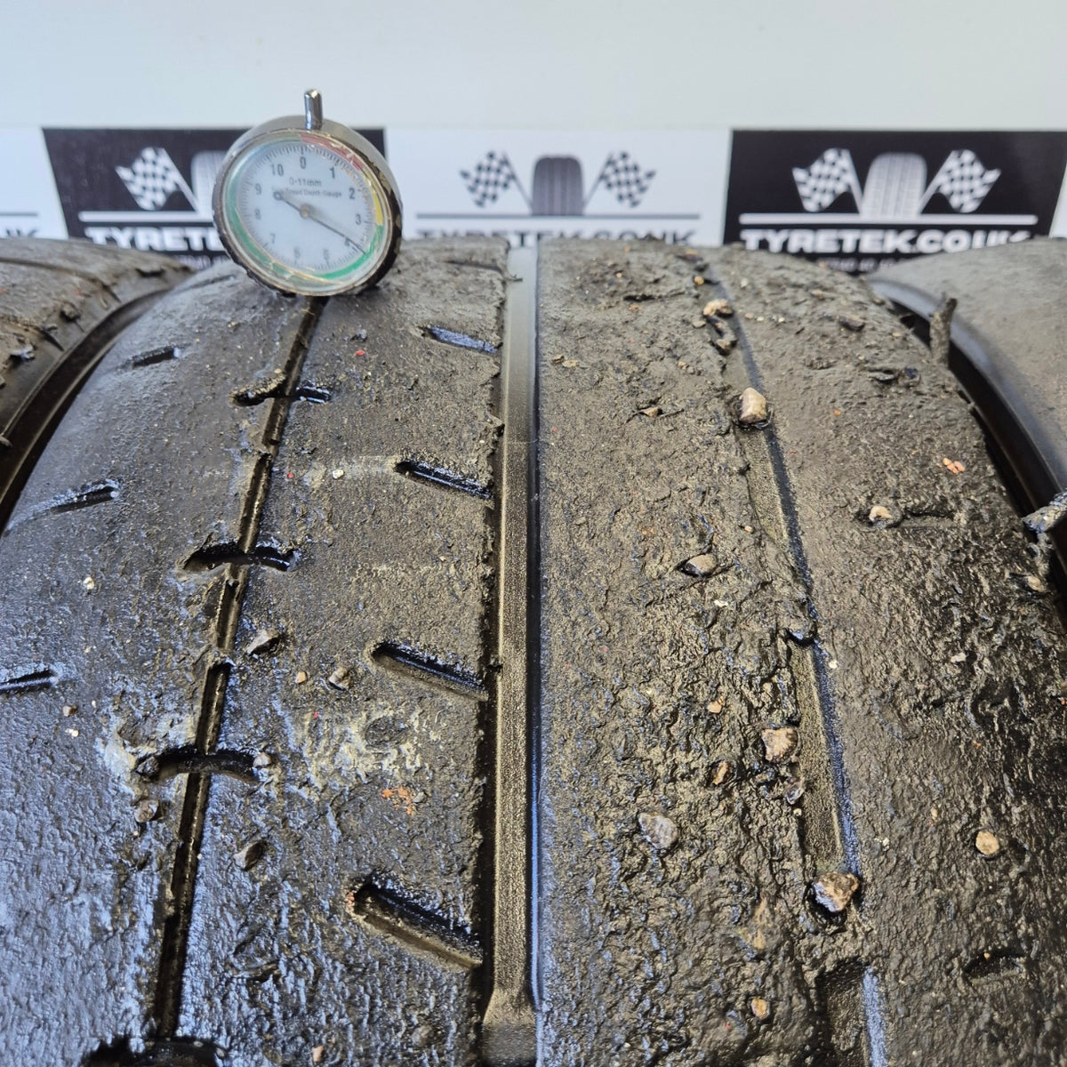 Yokohama Advan A052 245/40/18 Semi Slicks