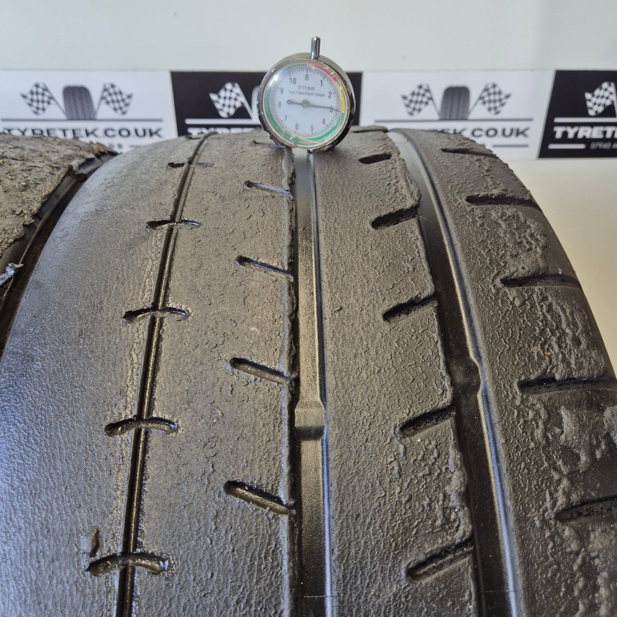 Yokohama Advan A052 245/40/18 Semi Slicks