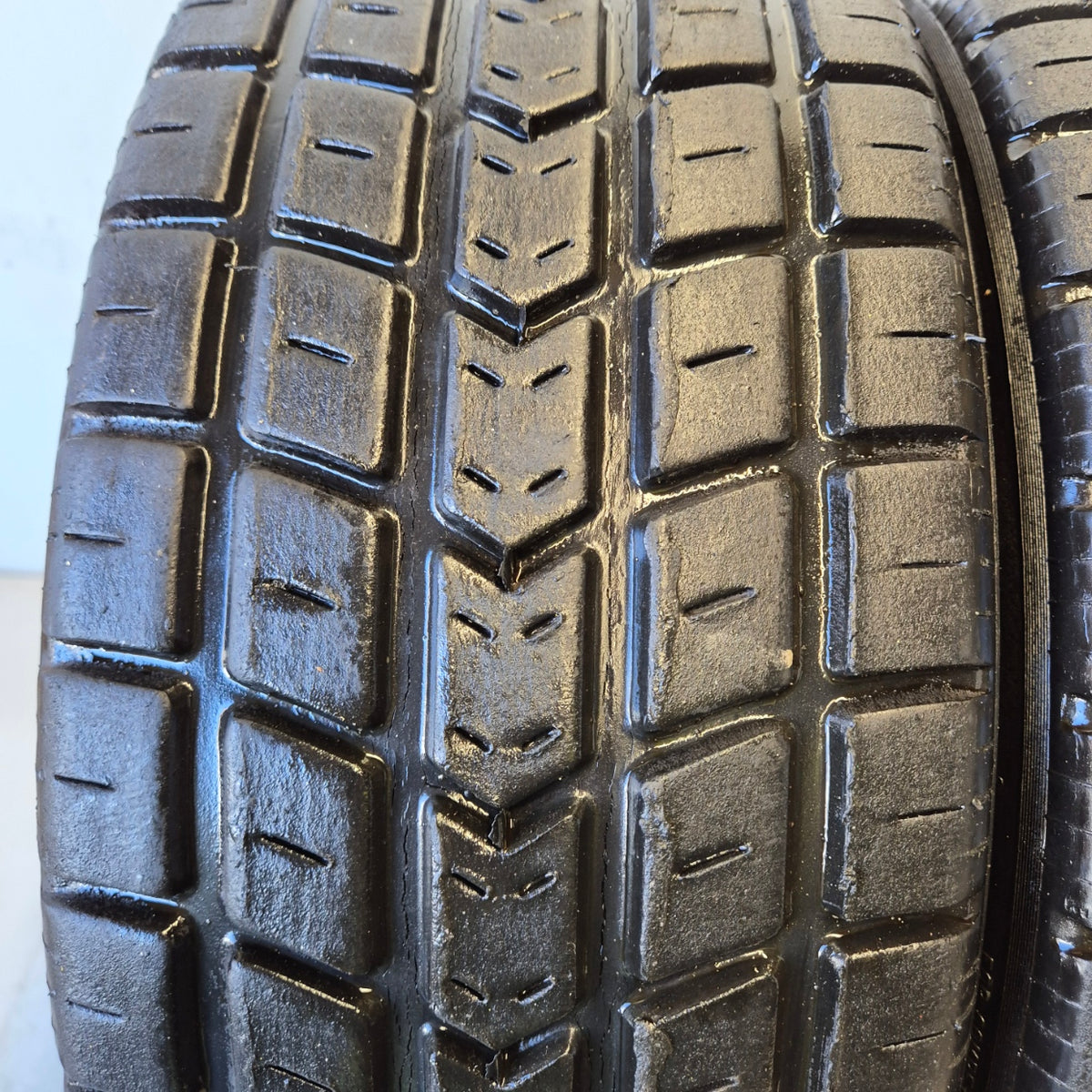 Avon 160/53/13 Wet Racing Tyres (Pair)