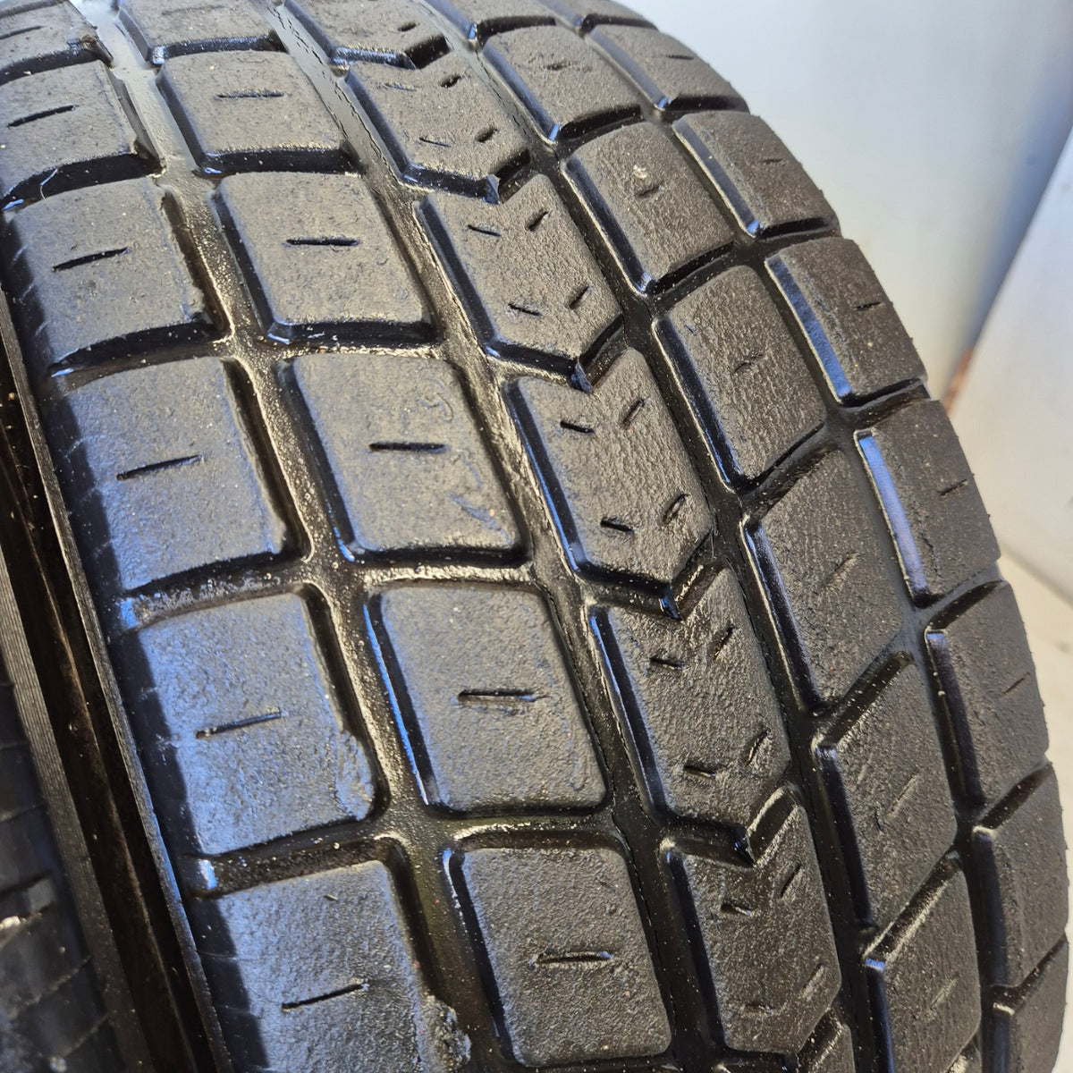 Avon 160/53/13 Wet Racing Tyres (Pair)