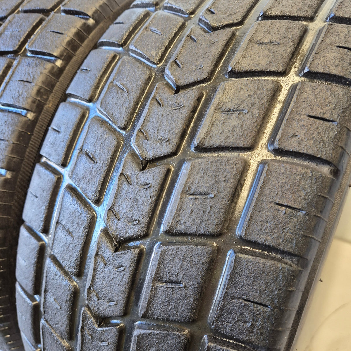Avon 160/53/13 Wet Racing Tyres (Pair)