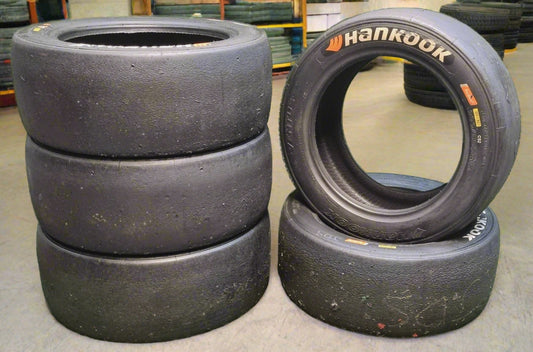 Hankook 240/64/18 Slick Racing Tyres - Medium Compound